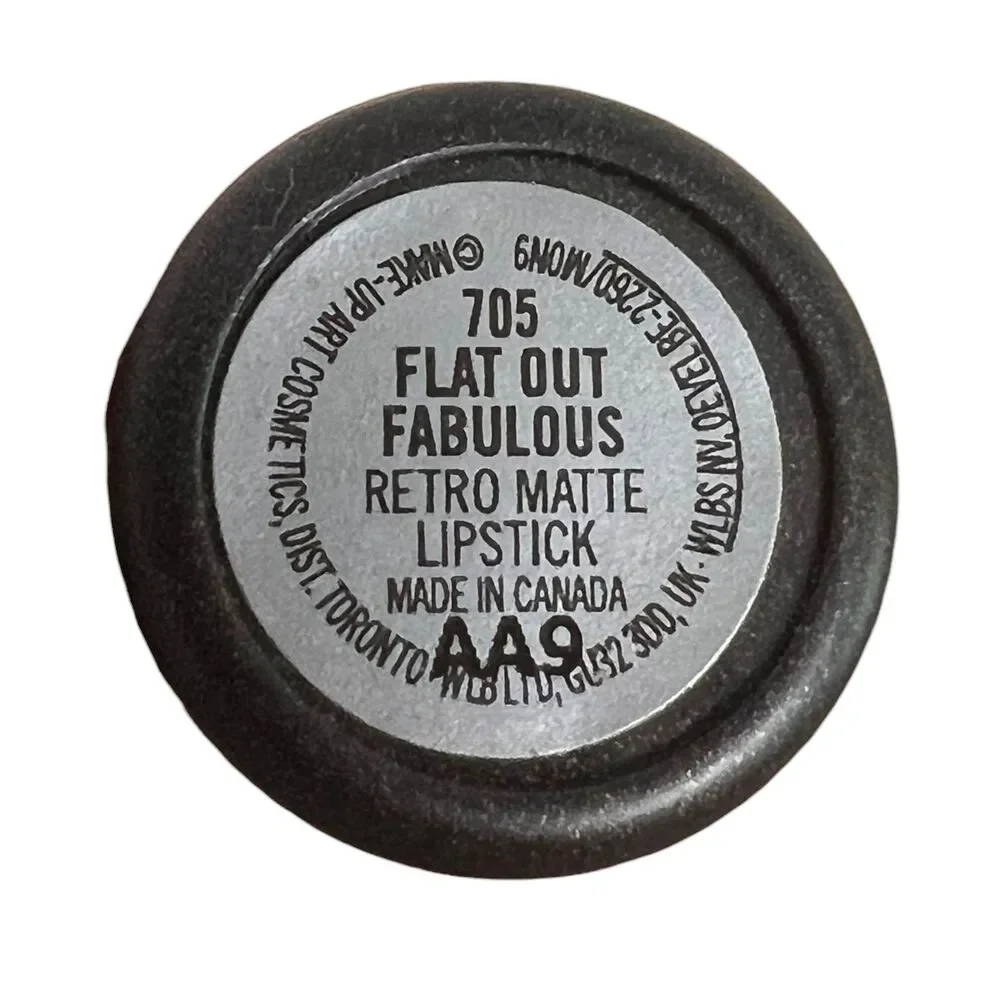 MAC Retro Matte Lipstick 705 Flat Out Fabulous Bright Plum Magenta 0.10oz NEW